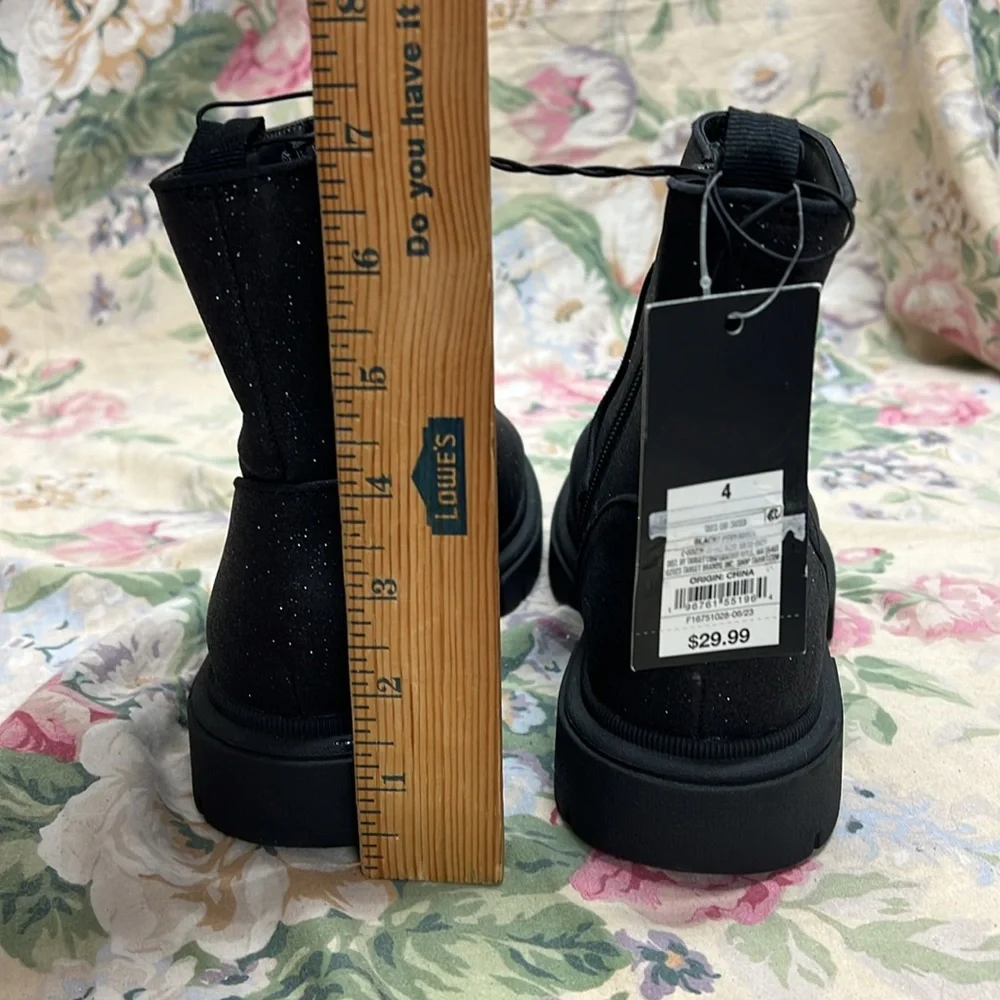 Boots priyanka